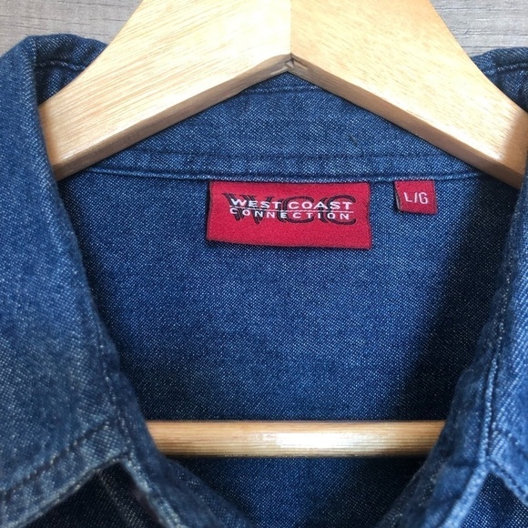 West Coast Connection Loose Fit Chambray Denim  Button Up Shirt Large - Picture 4 of 10